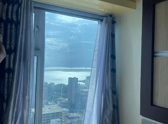 8 Adriatico 31q Bayview Homestau Unit Near Us Embassy, Uppgh And Slmec * Manila