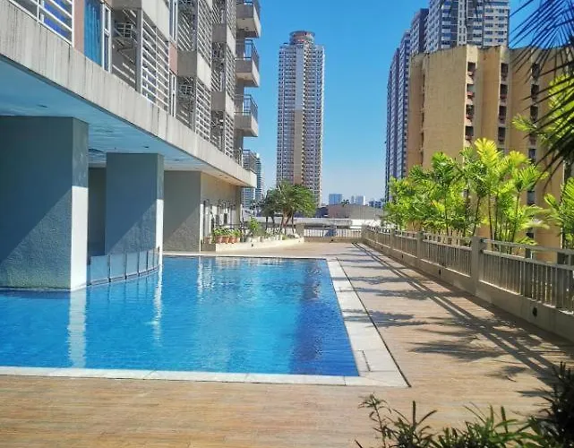 8 Adriatico 31q Bayview Homestau Unit Near Us Embassy, Uppgh And Slmec Apartment
